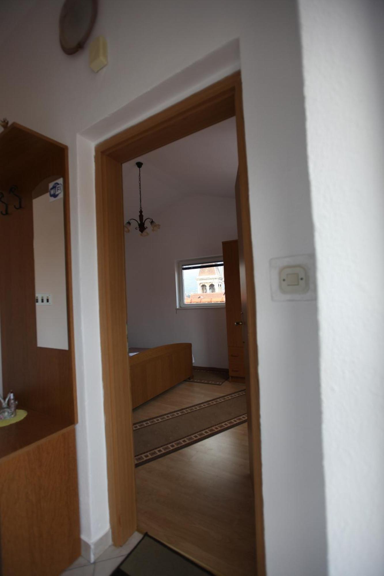 Apartment Jure Trogir Exterior foto