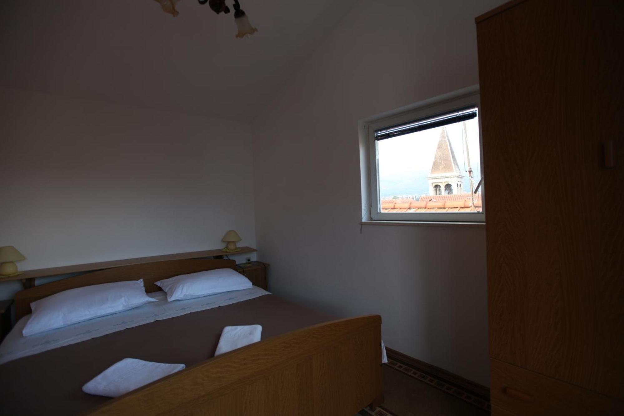 Apartment Jure Trogir Exterior foto
